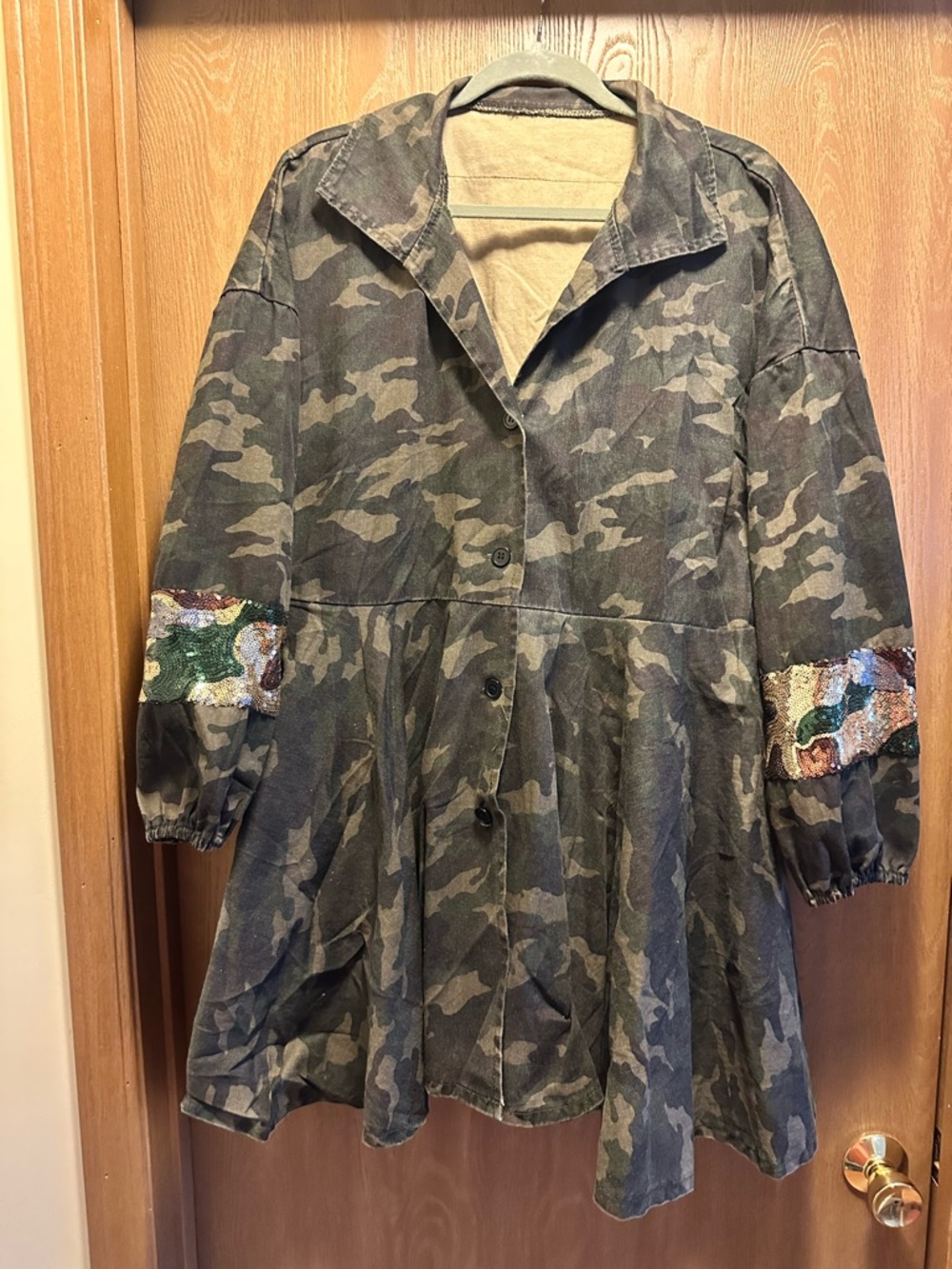Camo Button-Front Women's Jacket with Sequin Sleeve Accents